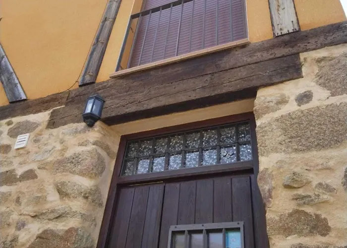 Holiday home Casa Quimera Gilgarcia